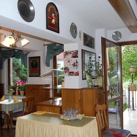 Hotel Zum Nussbaum Дрезден Экстерьер фото