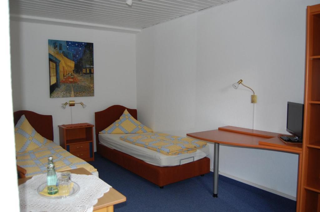 Hotel Zum Nussbaum Дрезден Номер фото